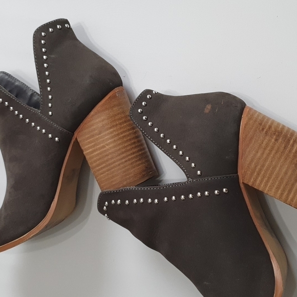 Steve Madden Perla Studded Leather Boots - Picture 10 of 12